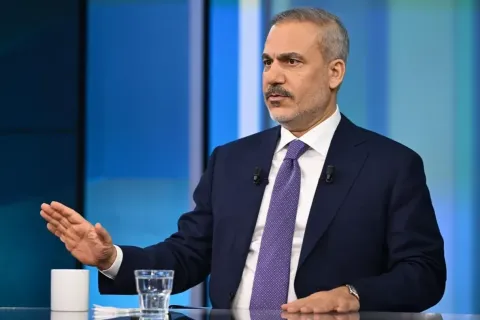 La signature de l’accord de paix entre l’Arménie et l’Azerbaïdjan est attendue au cours du premier semestre 2026, a déclaré Hakan Fidan