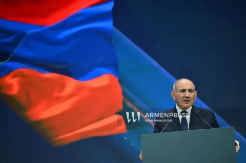 Le Premier ministre Nikol Pashinyan reçoit des messages de félicitations à l'occasion de la Fête de l'Indépendance