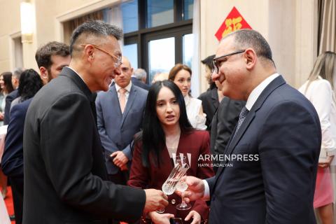 Réception à l'ambassade de Chine en Arménie à l'occasion du 76e anniversaire de la fondation de la République populaire de Chine
