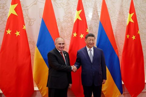 Le Premier ministre Pashinyan a adressé des messages de félicitations à l’occasion du 76e anniversaire de la fondation de la République populaire de Chine