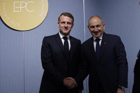 მაკრონმა ფაშინიანთან შეხვედრისას კიდევ ერთხელ დაადასტურა საფრანგეთის მხარდაჭერა სომხეთის დამოუკიდებლობისა და სუვერენიტეტის მიმართ