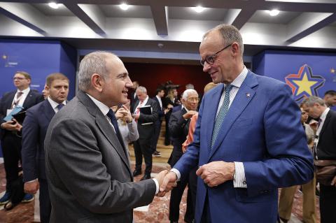 სომხეთი დიდ მნიშვნელობას ანიჭებს გერმანიასთან ჩამოყალიბებულ მეგობრულ ურთიერთობებს։ ნიკოლ ფაშინიანი ულოცავს ფრიდრიხ მერცს