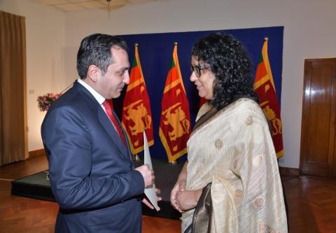 L’ambassadeur d’Arménie en Inde et la Première ministre du Sri Lanka ont échangé sur les mesures visant à renforcer les relations bilatérales