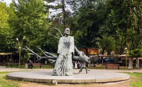 Parque frente al Conservatorio fue devuelto a Ereván e iniciarán las obras de mejora