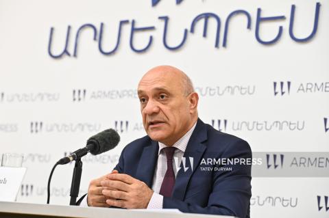 نشست مطبوعاتی آشوت ملیکیان، رئیس کمیته دفاع از «آزادی بیان»