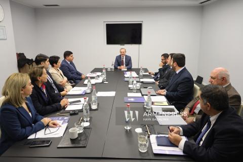 Une table ronde bilatérale a été organisée à Erevan avec la participation de représentants de la société civile d’Arménie et d’Azerbaïdjan