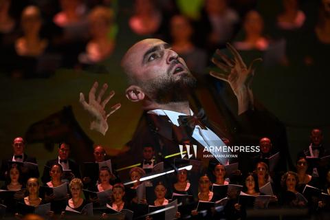 La première de l’oratorio « Abu-Lala Mahari » de Vache Sharafyan a eu lieu au Théâtre de l’Opéra