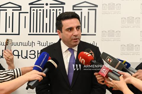 ალენ სიმონიანი ელოდება ალიევის და ერდოღანის მონაწილეობას ერევანში გასამართ სამიტში