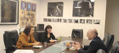 Հունաստանում ՀՀ դեսպանը հանդիպել է «Միխալիս Կակոյանիս» հիմնադրամի նախագահի հետ