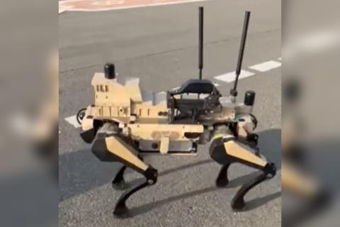 رئيس الوزراء باشينيان ينشر فيديو يُظهر الإضافة التقنية الجديدة للقوات المسلحة الأرمنية-الروبوت رباعي الأرجل-فيديو-