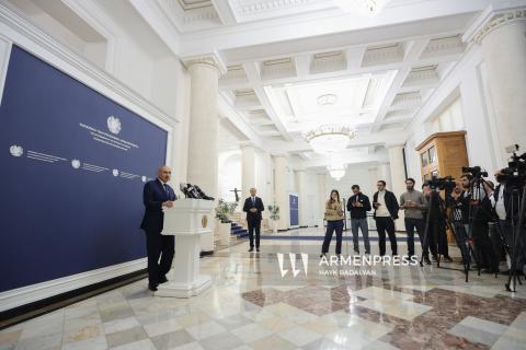 Վարչապետը «նախկին-ներկա» բանավեճերի, քննարկումների տրամաբանությունից դուրս գալու անհրաժեշտություն է տեսնում