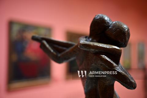 معرض "تيارات الحداثة": الفن الأرمني في الشتات ما وراء "الستار الحديدي"-صور-
