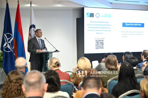 المؤتمر الدولي حول "الدفاع والأمن الفعالين: تعزيز المشاركة الفعالة للمرأة في القوات المسلحة في أرمينيا وخارجها"-صور-
