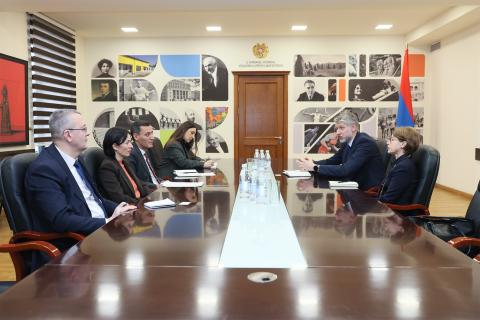 Обсуждены возможности расширения армяно-латвийского сотрудничества в сферах образования, науки и культуры