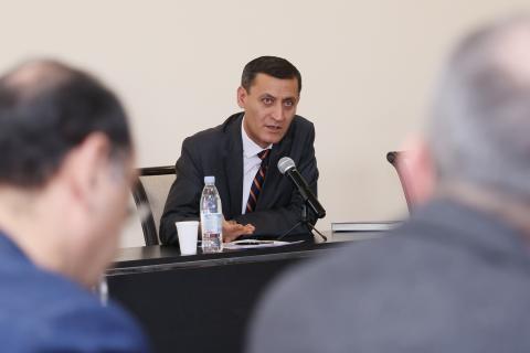 ԿԳՄՍ փոխնախարարը հանդիպել է ՀՀ պետական բուհերի միջազգային գծով պատասխանատուների հետ