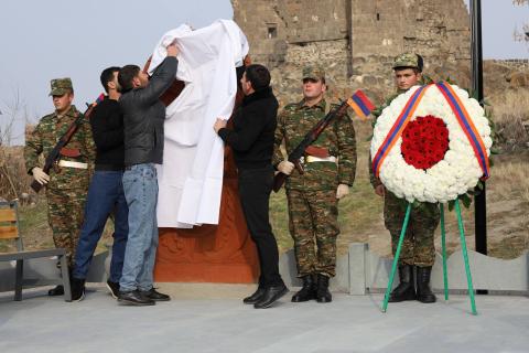 Գուսանագյուղում բացվել է հուշակոթող՝ նվիրված զոհված զինծառայողների հիշատակին