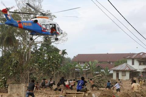 Ինդոնեզիայում ավելի քան 900 մարդ է զոհվել ջրհեղեղի հետևանքով