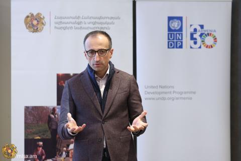 Զբաղվածության ռազմավարական ծրագրի և դրա իրականացումն ապահովող գործողությունների ծրագրի նախագծի շուրջ քննարկում է անցկացվել