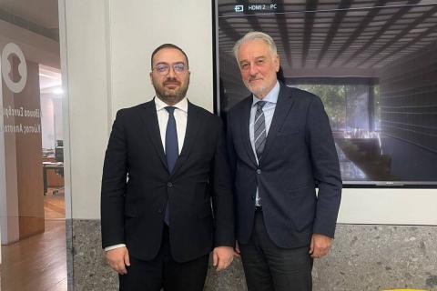 دیدار داویت کاراپتیان و لوکاس تسوکالیس و بررسی روابط دوجانبه ارمنستان–یونان