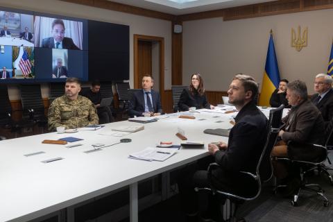 Зеленский обсудил с американской стороной вопросы послевоенного восстановления Украины