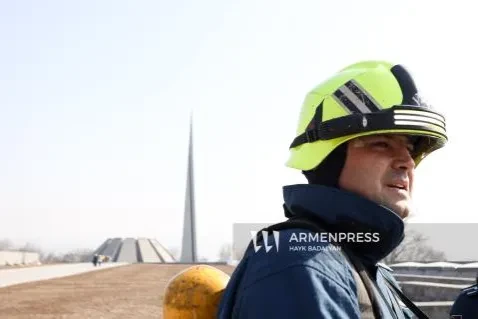 Сильный ветер причинил ущерб в нескольких населенных пунктах