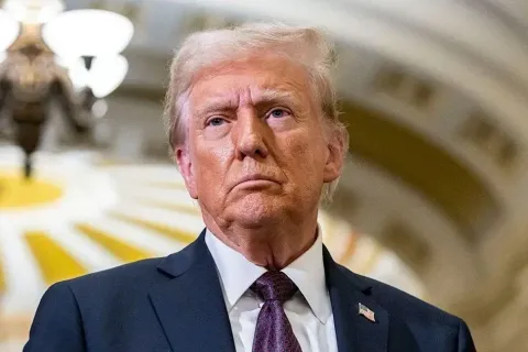 Трамп оценил как эффективные недавние телефонные разговоры с Зеленским и европейскими лидерами