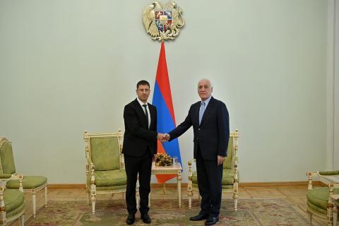 ՀՀ նախագահին իր հավատարմագրերն է հանձնել Բուլղարիայի դեսպանը