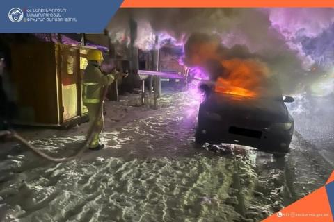 Հրդեհի ահազանգ Արարատ գյուղում․ այրվել է ավտոմեքենա