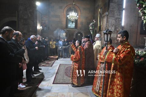 عید مقدس میلاد مسیح و ظهور الهی