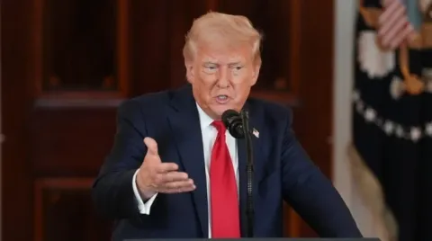 Война должна завершиться: после встречи с Зеленским Трамп направил послание Путину