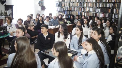 Գեղարքունիքի մարզային գրադարանում նշվել է գիրք նվիրելու օրը