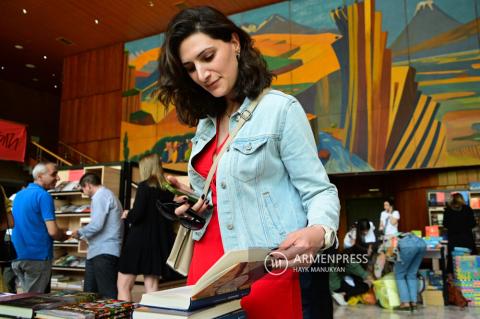 «Նոր գիրք»-6/26. Կամյու, Կազարես, Ջոնսոն, Կարապետյան