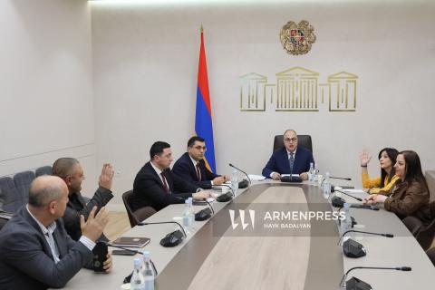 Nahapetyan: “El trabajo de supervisión del Comité Anticorrupción también se dirige a funcionarios actuales”