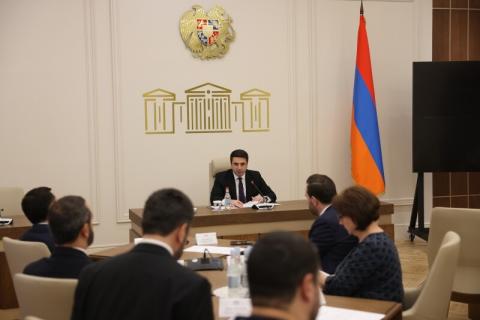 В проект повестки дня очередных заседаний НС включено 26 вопросов