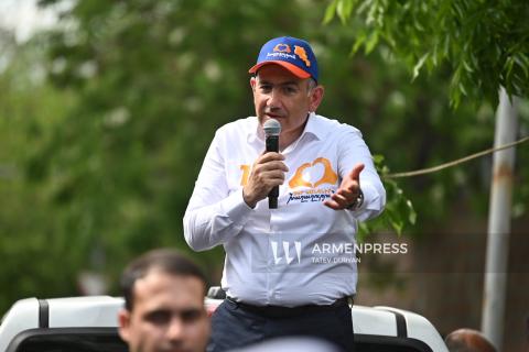 Փաշինյանը վարորդական իրավունքից զրկված քաղաքացիներին ներկայացրեց վկայականը վերականգնելու նոր կարգի նախագիծը