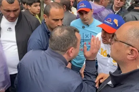 Արթուր Օսիպյանի նկատմամբ քրեական հետապնդում է հարուցվել վարչապետի հասցեին բռնության կոչեր հնչեցնելու համար. նա կալանավորվել է