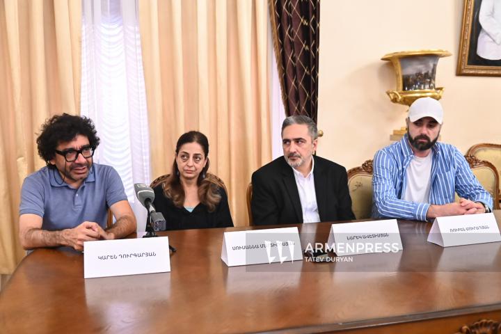 Edgar Hovhannisyan'ın "Evsiz" balesinin prömiyerine adanan basın toplantısı