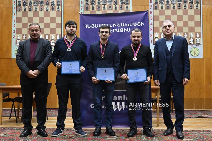 Церемония награждения победителей Чемпионата Армении по шахматам