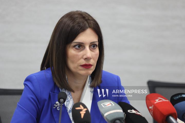 Conferencia de prensa de la ministra de Salud de Armenia