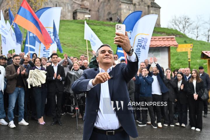 «Միասնության թևեր» կուսակցությունը քարոզարշավը մեկնարկեց Գոշավանքից