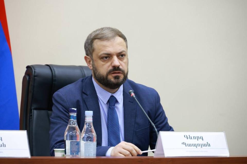 Էկոնոմիկայի նախարարը հանդիպել է դեպի ԱՄՆ և ԵՄ արտահանում իրականացնող ընկերությունների ներկայացուցիչների հետ