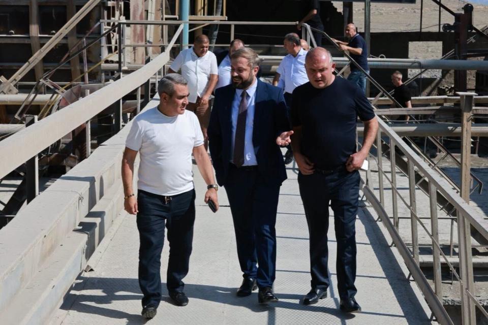 Էկոնոմիկայի նախարարը «Արարատցեմենտ»-ի կառավարիչ է նշանակել