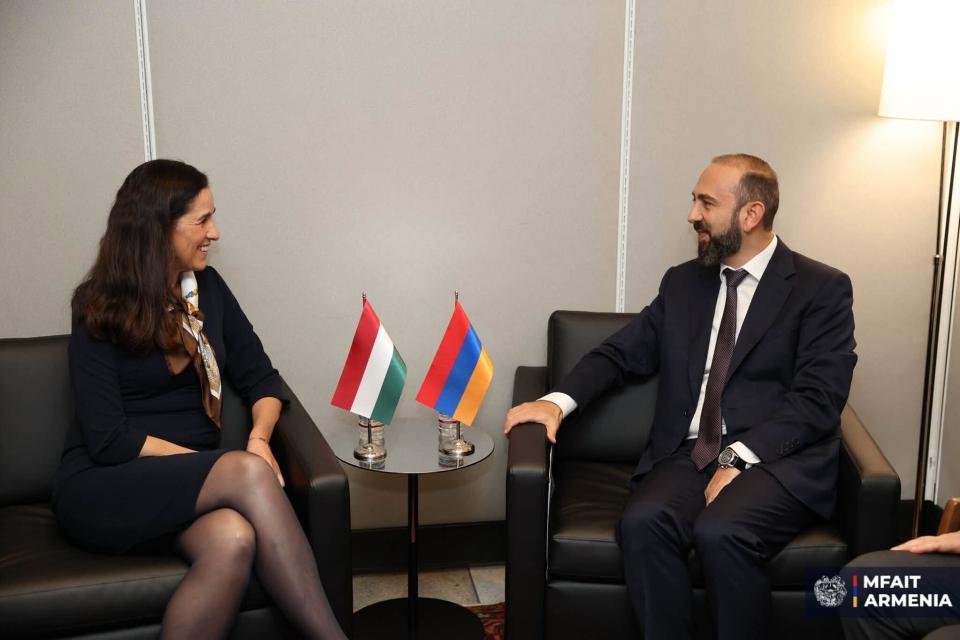 Արարատ Միրզոյանը հանդիպել է Հունգարիայի փոխվարչապետ և արտաքին գործերի նախարար Անիտա Օրբանի հետ
