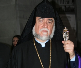 Catholicos Aram I of the Holy See of Cilicia congratulated Serzh Sargsyan on his re-
election
