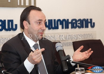Հրայր Թովմասյանը խորհուրդ տվեց ԲՀԿ-ին բարեփոխումները սկսել հենց 
իրենց ղեկավարած համայնքներից