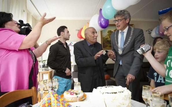 Самому старому мужчине Нидерландов Серобу Мирзояну исполнилось 107 лет