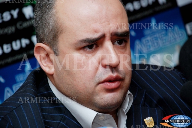 Տիգրան Աթանեսյանը պնդում է, որ Փաստաբանների պալատին հատկացված 
գումարներն անհետացել են