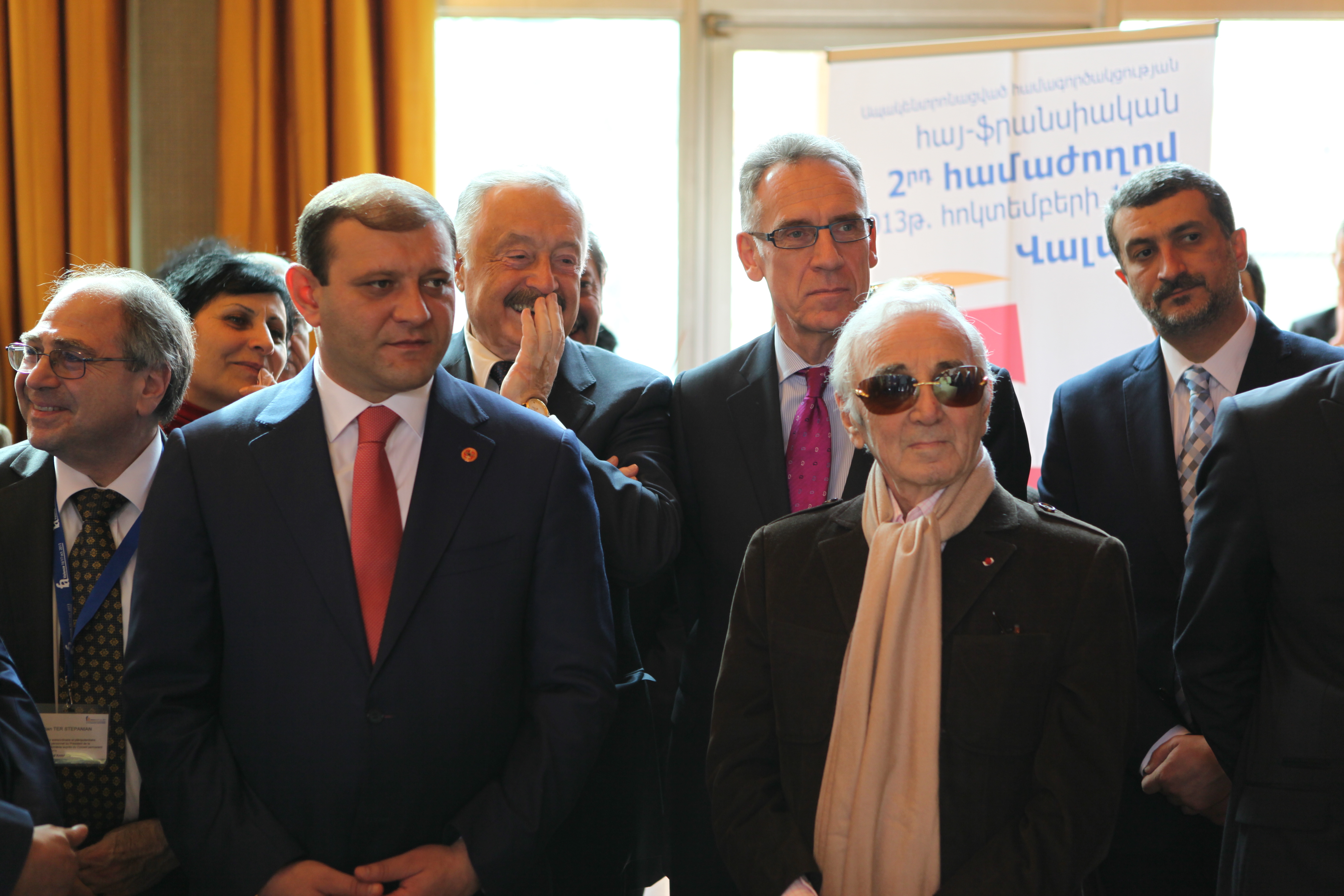 Charles Aznavour meets participants of Armenian-French Decentralized Cooperation 
conference