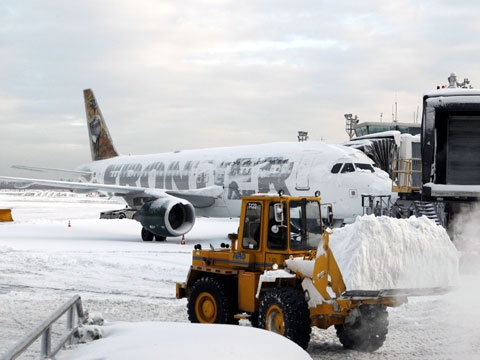 More than 2,000 flights canceled in U.S.