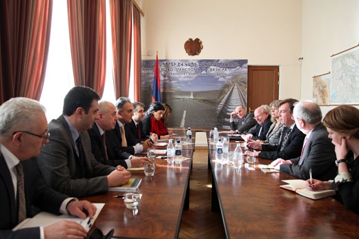 Gagik Beglaryan introduces great road construction programs to British group of Inter-
Parliamentary Union